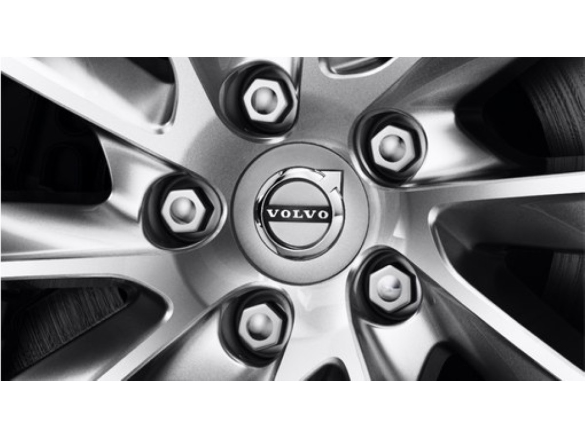 Volvo Wheel Center Caps Kit Of Four - Silver - 31454233 | Volvo