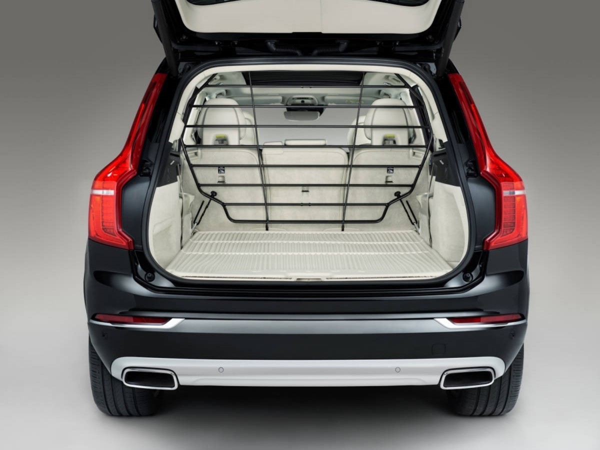 Xc90 dog guard hotsell