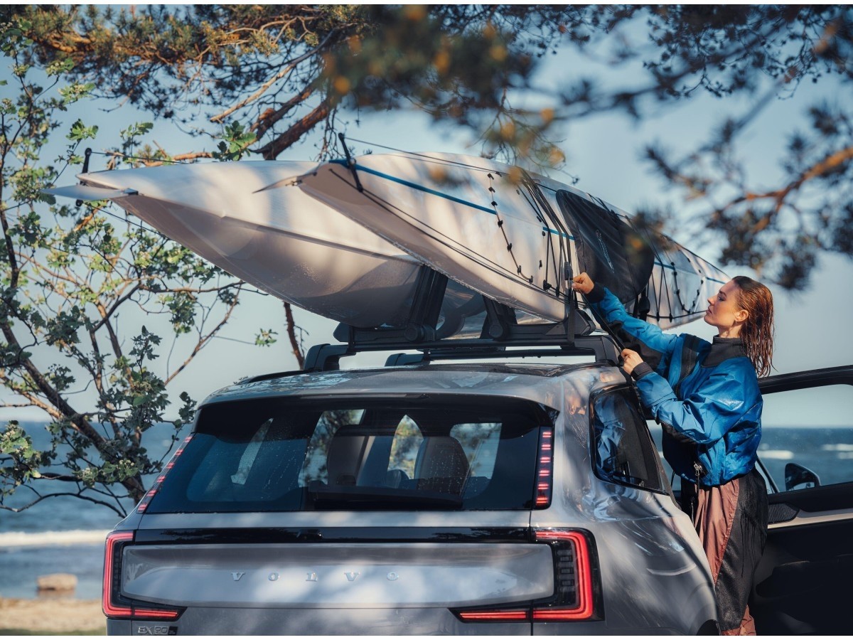 Volvo Kayak Holder Roof Rack Mounted - 32394745 | Volvo Dealer Accessories